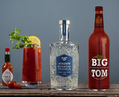 Cocktail with tomato tabasco and Hedgerow Botanical Vodka - Sloemotion Distillery